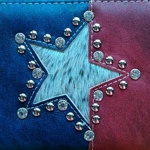 🎈 Wallet, full zip, wristlet. NWT.